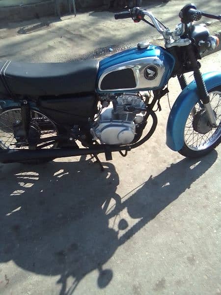 Honda CD 175 1