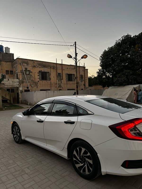 Honda Civic Oriel 2019 3