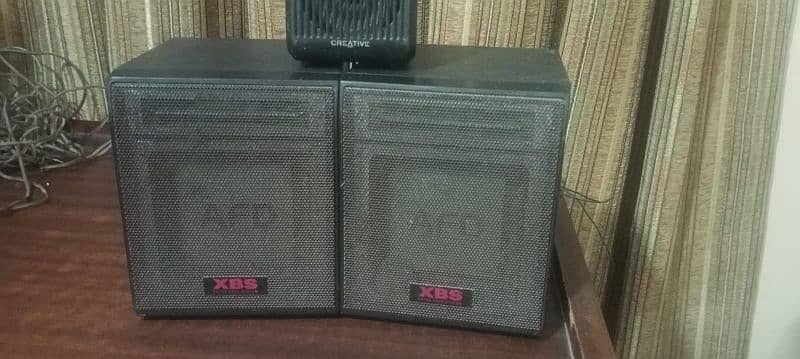 XBS Bookshelf Speaker in best condition 3