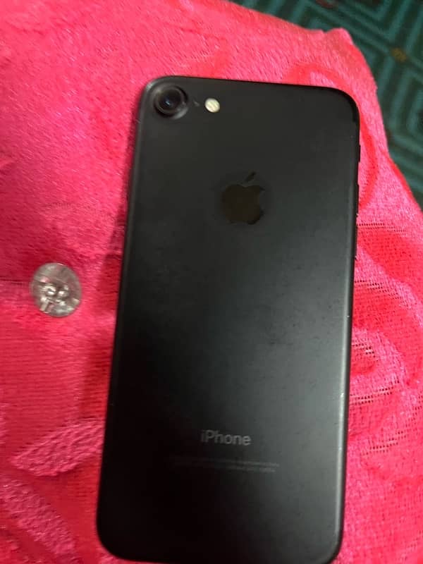 iphone7 32Gb pta approved 1