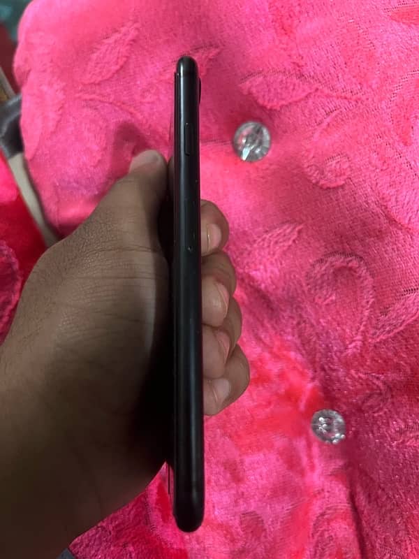 iphone7 32Gb pta approved 5