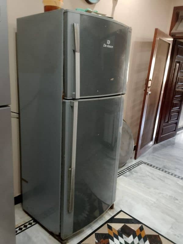 I am selling my refrigerator 0