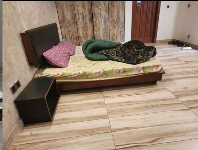 Woden Bed for sale only 32,000 3