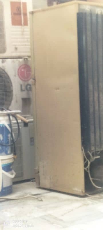 purany Frig or ac sell karny ka liy rabta Kary 03116110885 3