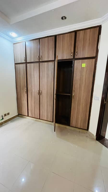 10 marla house for rent in bahria towan Rawalpindi phase 3 7