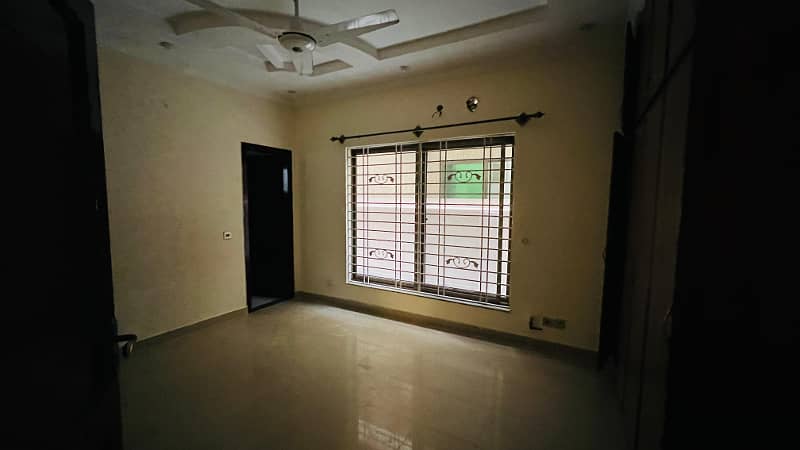 10 marla house for rent in bahria towan Rawalpindi phase 3 16