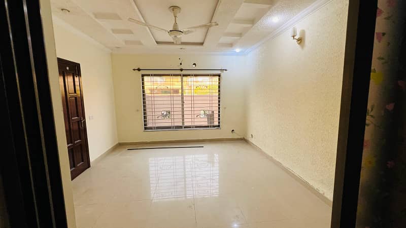 10 marla house for rent in bahria towan Rawalpindi phase 3 22