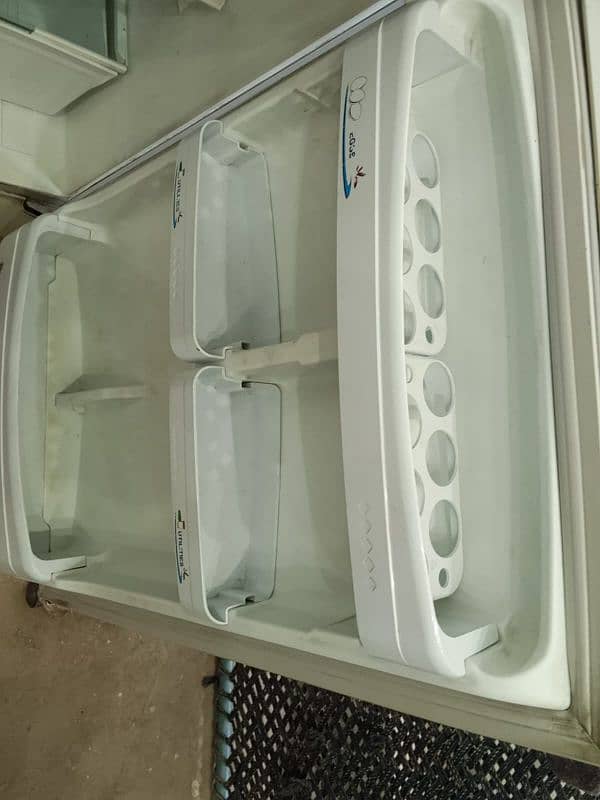 pell fridge medium size 3