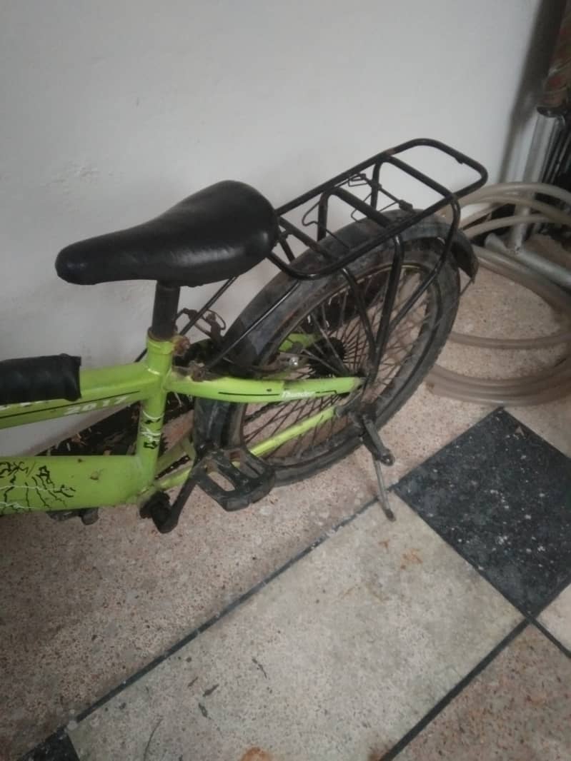 like brand new by cycle in very good condition. 1