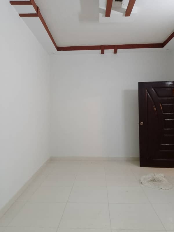 4 bed lounge 2nd floor portion for rent 1