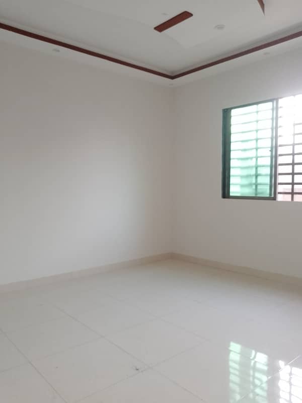 4 bed lounge 2nd floor portion for rent 10