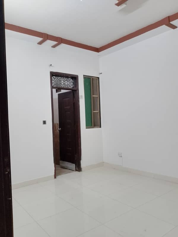 4 bed lounge 2nd floor portion for rent 15