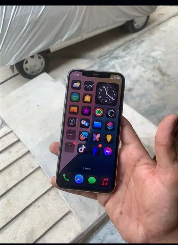 Iphone 11 pro factory unlock 64gb all ok 0