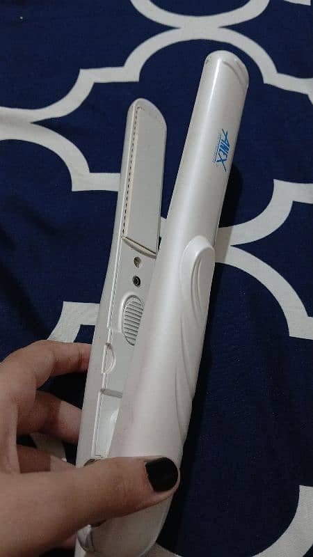 Anex AG-7031 Portable Hair Straightener – Excellent Condition! 1