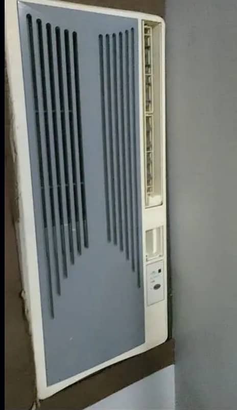 Window AC For Sale 110 With Stabilizer 0