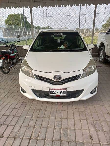 Toyota Vitz 2015 0