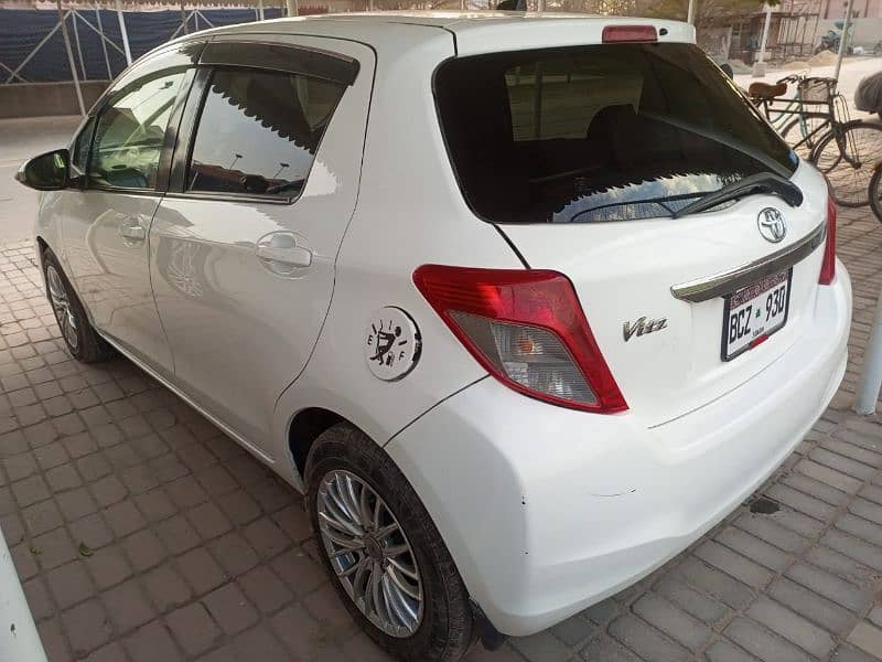 Toyota Vitz 2015 5