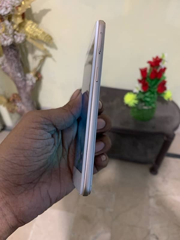 Oppo A37 2