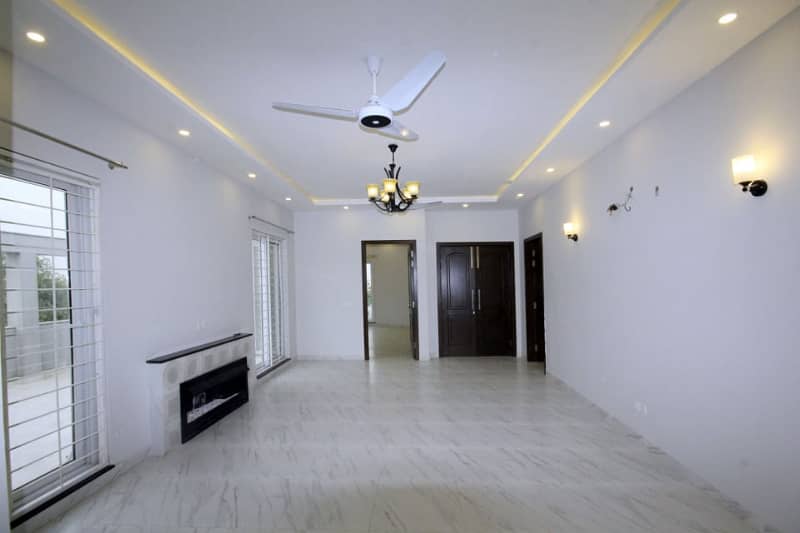 1 Kanal Upper Portion Of Bungalow Available For Rent In DHA Phase 6 Lahore. 18