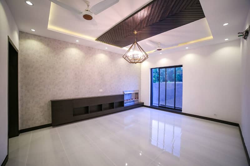 Near To Park 10 Marla Modern Designer Bungalow For Sale 11