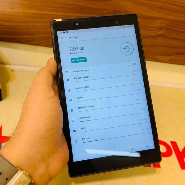 Lenovo Tab 4.2 gb ram 16 gb ROM IPS Led Android 8 1