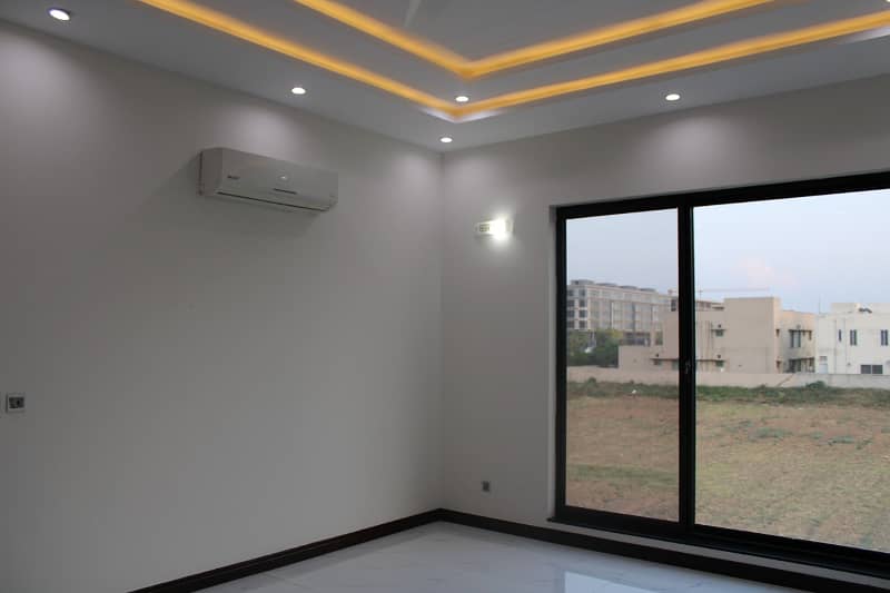 1 Kanal Luxury House For Rent In Phase 6 DHA Lahore 36