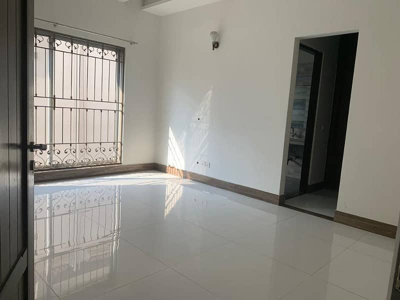 5 Marla Luxury Designer House Available For Rent 17