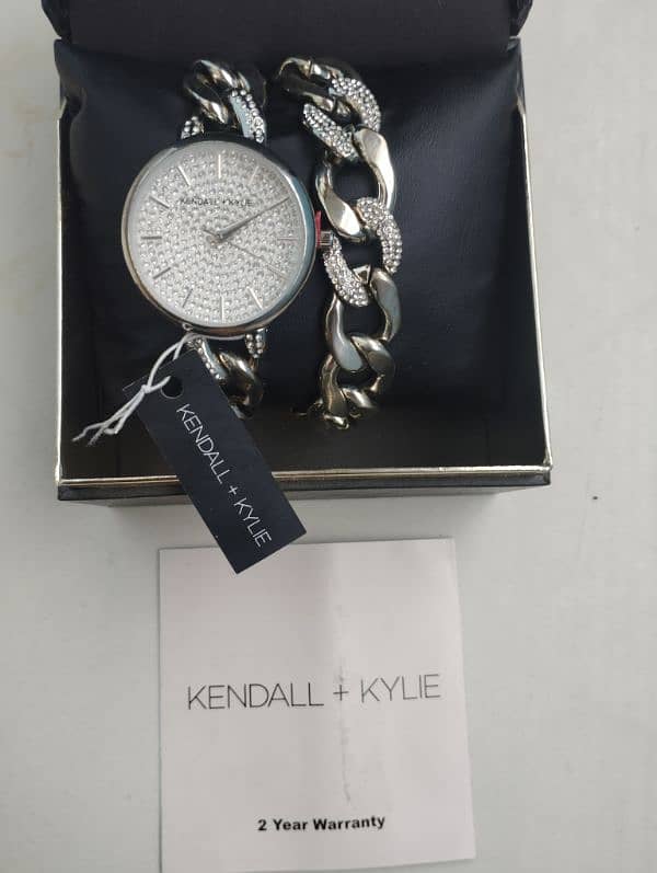 kendall and kylie watch plus bracelet 0