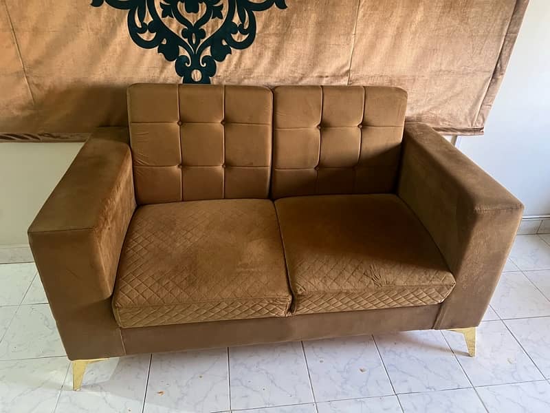 7 seater velvet sofaa 2