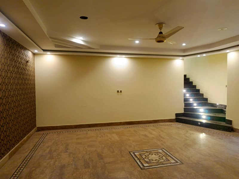 One Kanal Luxurious House With Basement Available For Rent At Prime Location Of DHA Phase 5 9