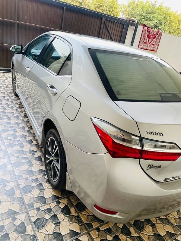 Toyota Altis Grande 2018 10