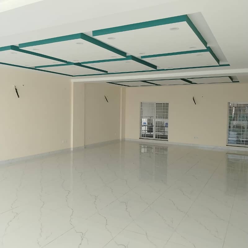 5 Marla First Floor Non Furnished Commercial Hall Available For Sale Bahria Town Lahore 2