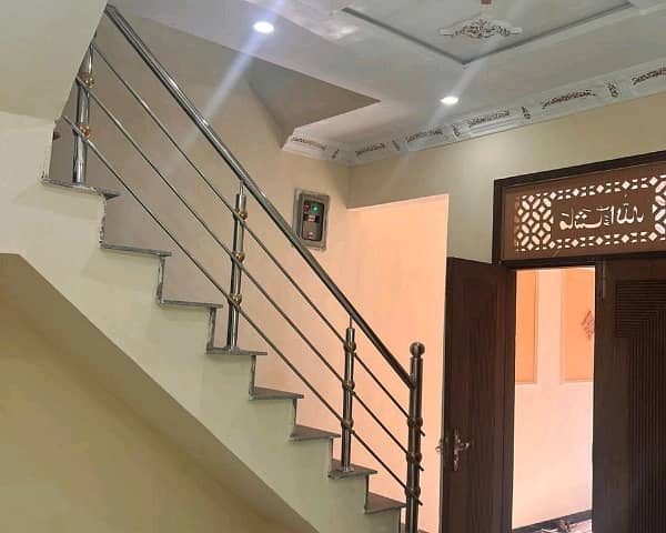 Corner House Of 3 Marla For Sale In Johar Town 14