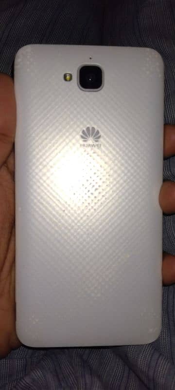 HUAWEI Y6 1