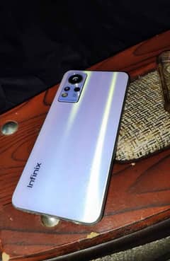 Infinix Note 11