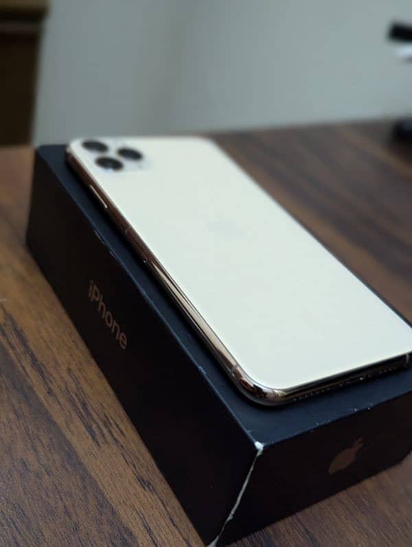 Iphone 11 Pro Max (64GB) 7