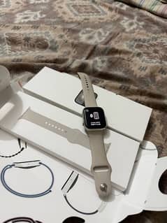 Apple watch series 9 45mm Starlight