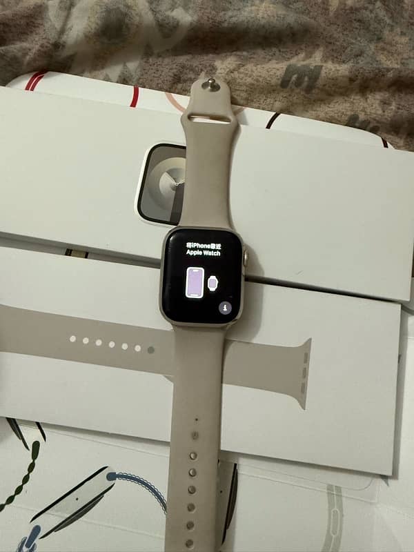 Apple watch series 9 45mm Starlight 3