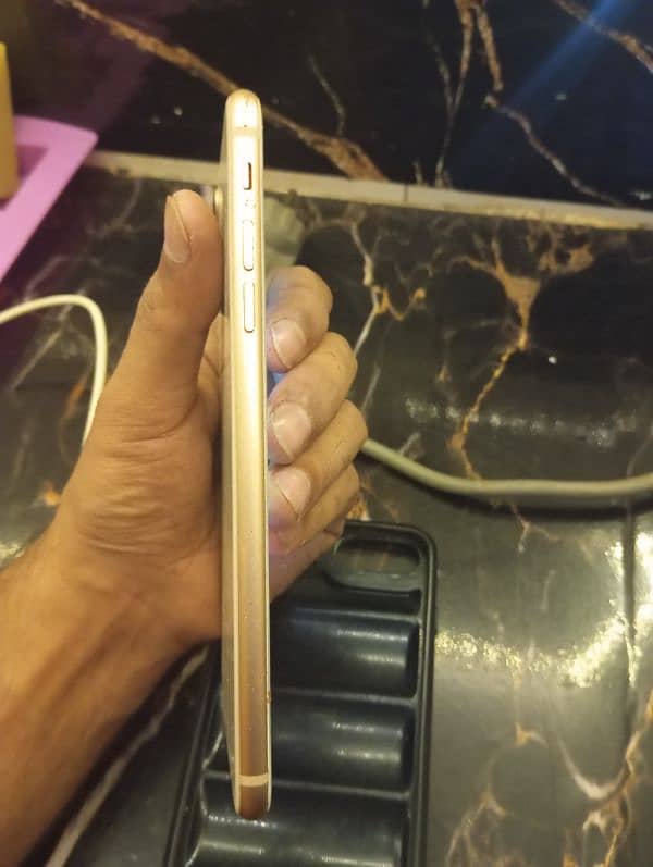 8 plus non PTA urgent sell 64gb water pak condition 10/9.5 golden clr 2