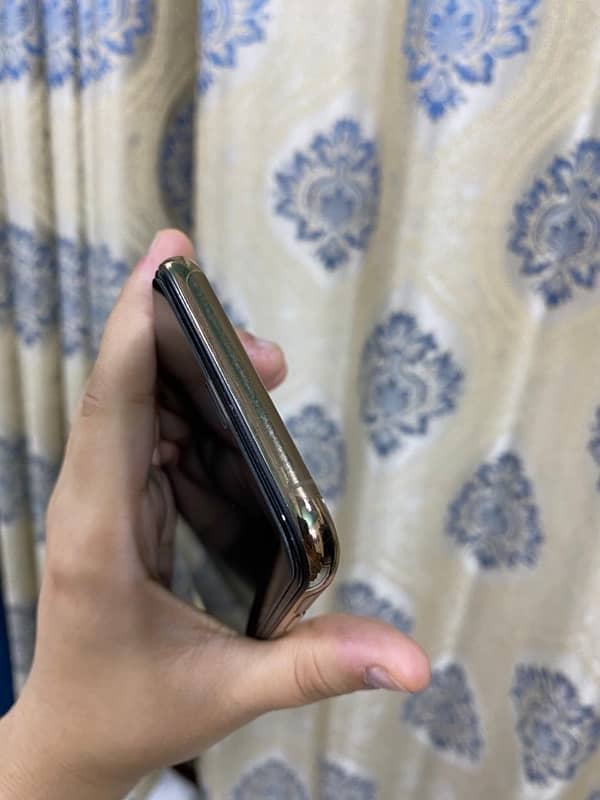 Iphone xs 256 gp 5