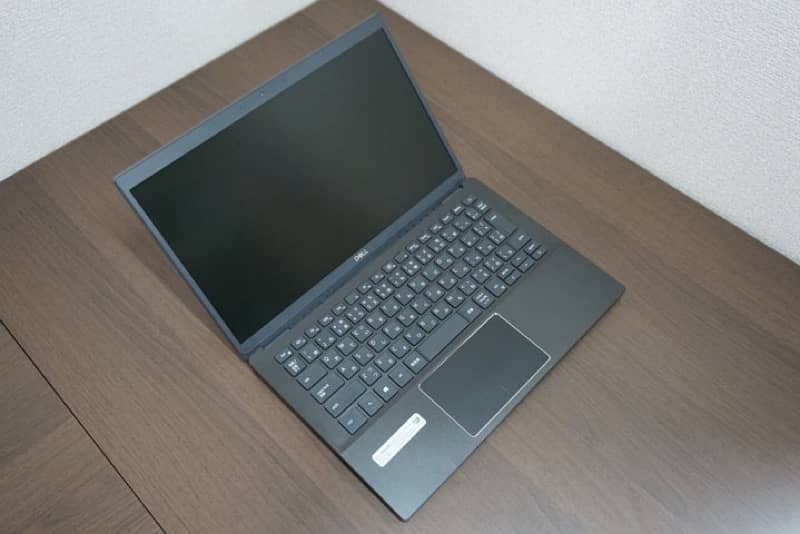 DELL INSPIRON 3301 CORE i3 8TH GENERATION 4GB RAM 128GB M2 QTY AVAIL 2