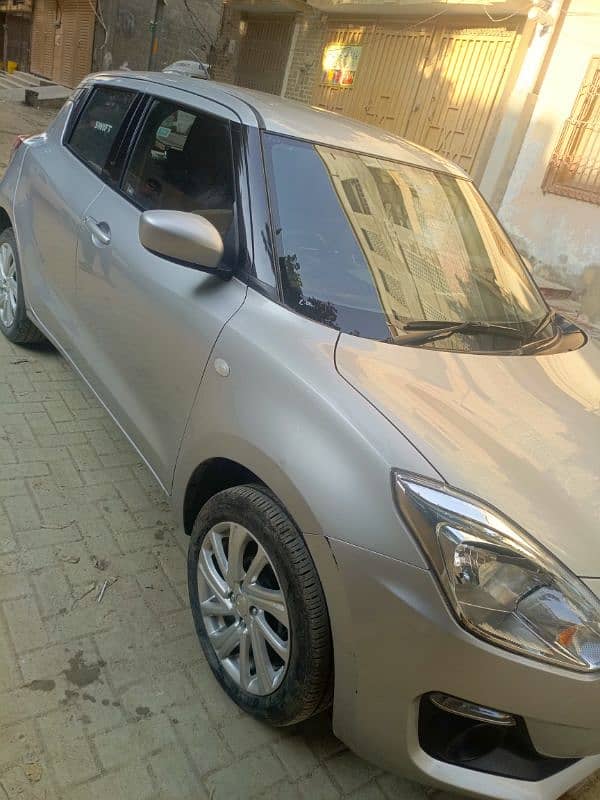 Suzuki Swift GL CVT 2022 7