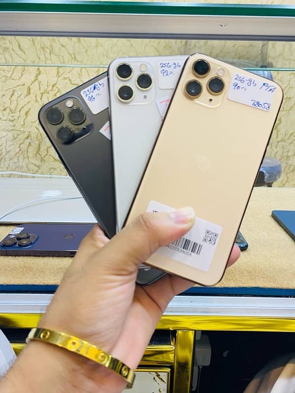 IPhone11pro12pro PtA 10/10 16 promax factory unlock nd jv03157300988 13