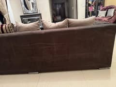 Best lounge sofa in excellent condition