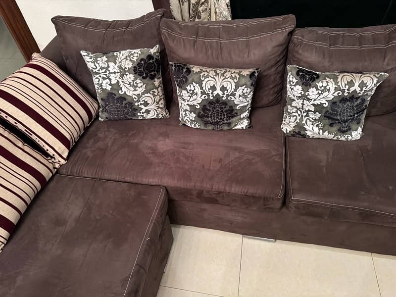 Best lounge sofa in excellent condition 5