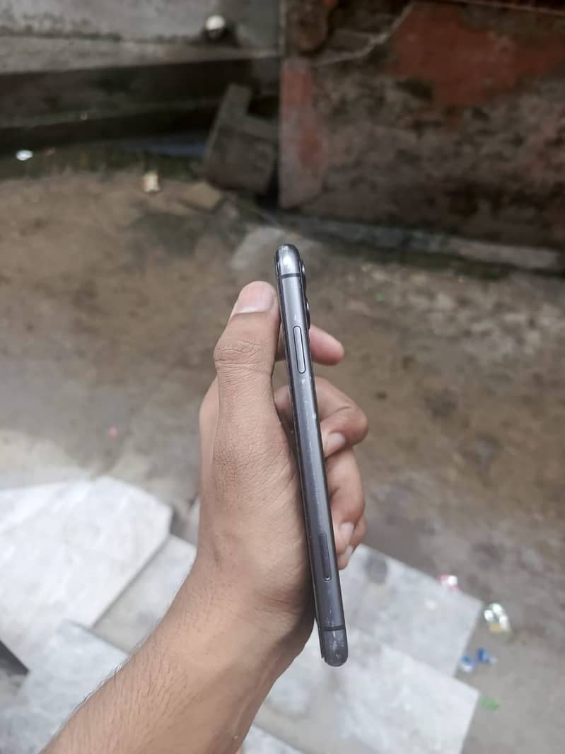 Iphone 11 64gb non pta Pubg device 3