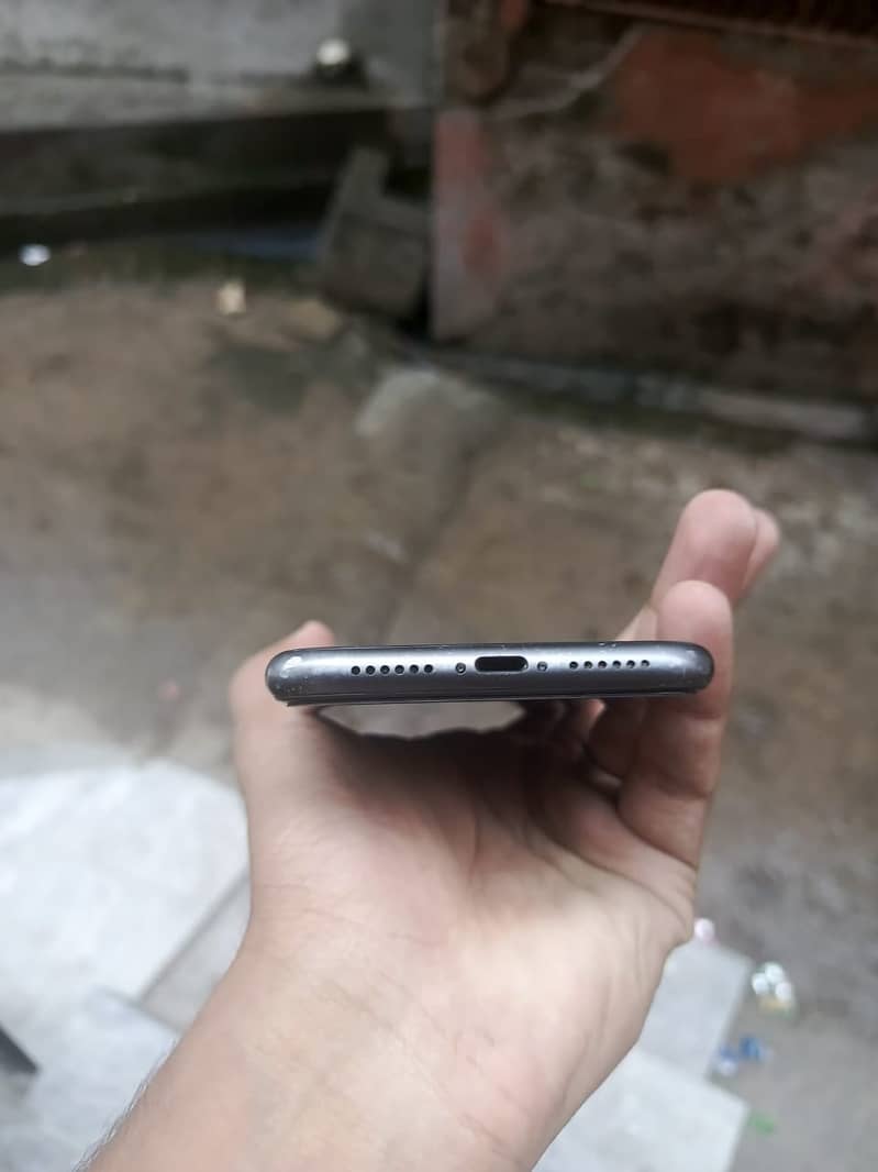 Iphone 11 64gb non pta Pubg device 6