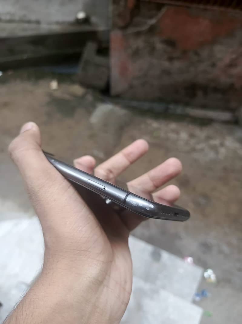 Iphone 11 64gb non pta Pubg device 9