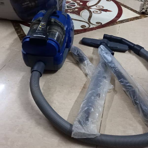 panasonic vacuum cleaner 1