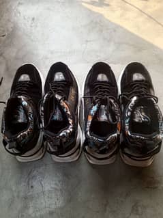 2 pairs of casual shoes price 3000 read add